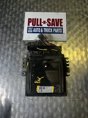 2006 SUZUKI GRAND VITARA 2.7 A/T ENGINE CONTROL UNIT CA ECU ECM PCM 33920 66J12 - Image 1 of 4