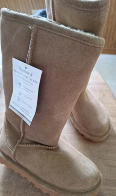 Bearpaw  Suede/Fur Boots Size 5. New w/Tags. - Image 1 of 4