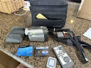 Panasonic Palmcorder MultiCam PV-GS35 Mini videocamera DV - Foto 1 di 10