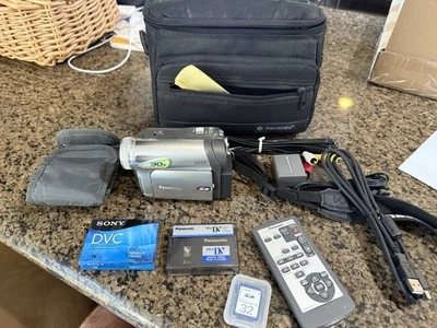 Panasonic Palmcorder MultiCam PV-GS35 Mini DV Camcorder - Image 1 of 4