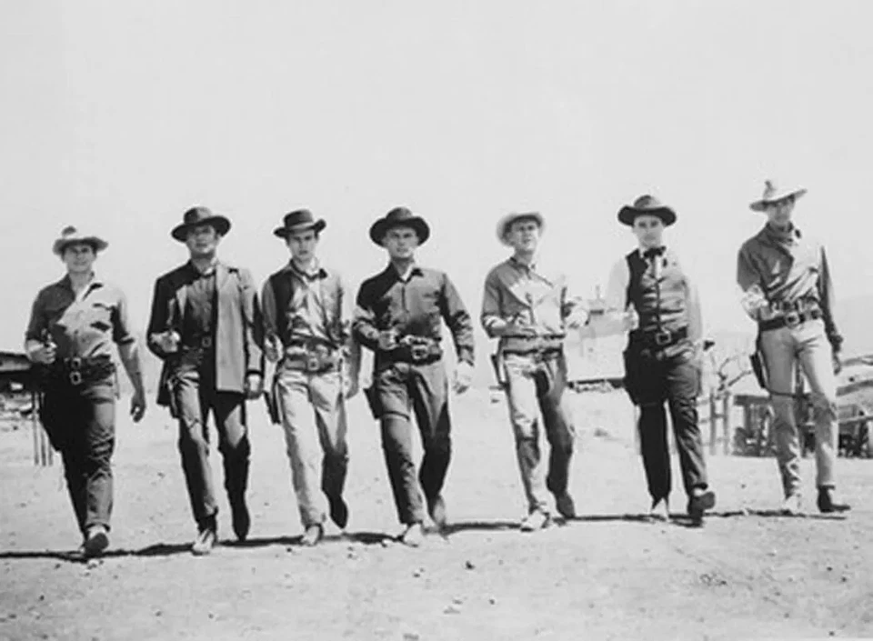 Foto de 4x6 The Magnificent Seven Steve Mcqueen Yul Brynner Cast Walking  Foto 1 de 1
