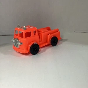 PROCESSED PLASTICS FIRE TRUCK - Picture 1 of 2