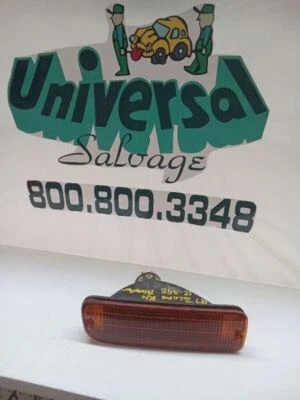 Luz de señalización delantera derecha Toyota Tacoma 1997 Foto 1 de 4