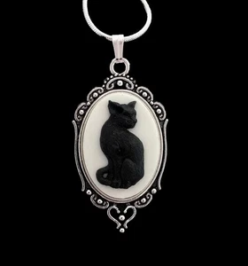 Black Cat Necklace, Vtg Cameo Pendant, Goth Halloween, 925 Sterling Silver Chain - Picture 1 of 3