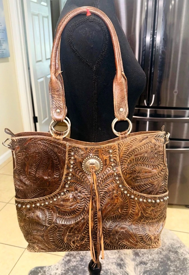 Bolso de Cuero Marrón Repujado American West Tooled De Colección Concho Acento Flecos Western Foto 1 de 4