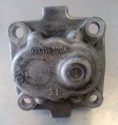 Conjunto de bomba de aceite Porsche 914 021.115.109A #2 Foto 1 de 3