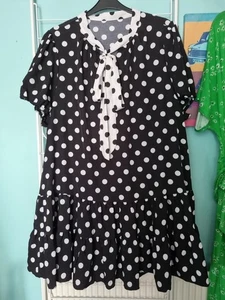 Dress Size 26 - Picture 1 of 4