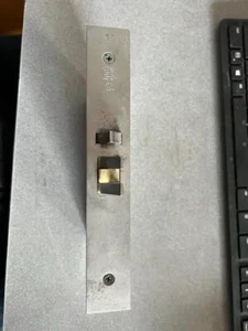 CORPO EMHART CORBIN RUSSWIN MLE SOLO PER DISPOSITIVO DI USCITA 6600 PER PARTI, CLASSE - Foto 1 di 3