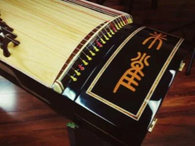 Concierto Pájaro Escarlata Zhuque Guzheng Modelo #830, Cítara China  Foto 1 de 4