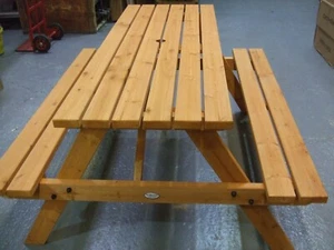 Picnic Table Bench 5ft Seats 6, Gold New Handmade Strong Sturdy for Pubs Cafe's - Picture 1 of 8