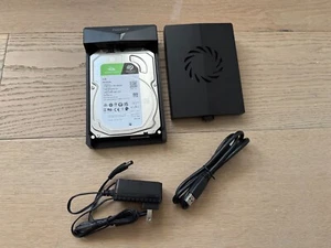 Seagate Barracuda HDD 8TB SATA 6Gb/S 3.5-Inch (ST8000DM004) + ENCLOSURE FREE - Picture 1 of 2