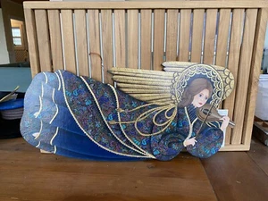 Angel In Blue Robe Painted On Wood Panel And Signed - Picture 1 of 7