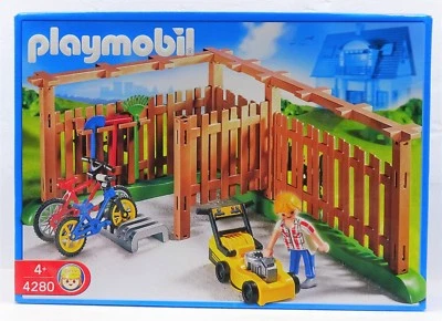 PLAYMOBIL© Auto Stellplatz Zäune zum Wohnhaus Playmobil 4280 v. `07 zu Citylife OVP NEU RAR