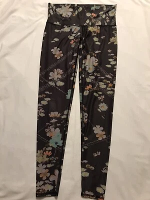 Teeki Leggings Women’s Medium Gray Wildflower Fox Yoga Pants Stretch - Image 1 of 4