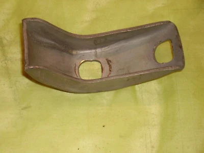 Protector de parachoques Packard 1951-4 refuerzo pc. Foto 1 de 2