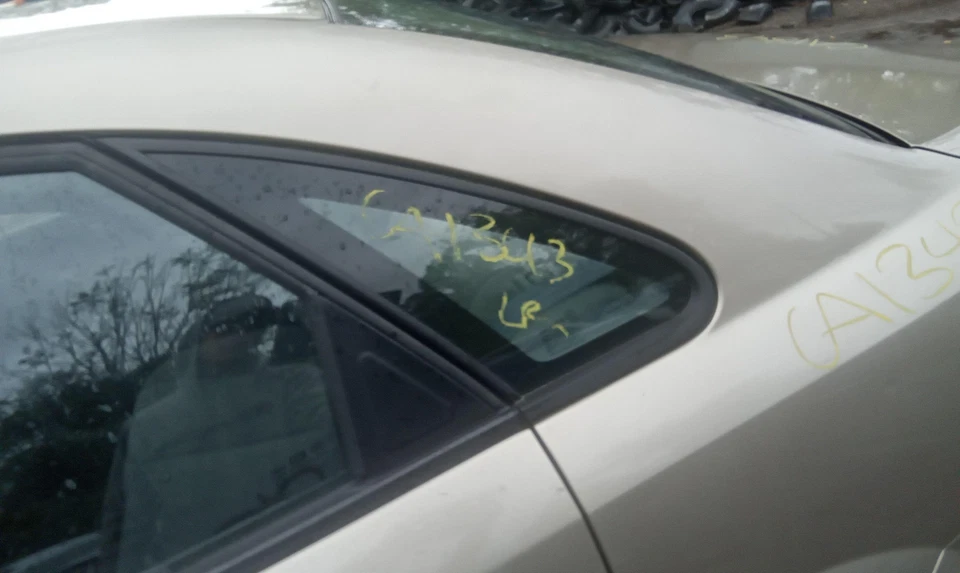 Cuarto de cristal/ventana SUZUKI FORENZA izquierda 04 05 06 07 08 Foto 1 de 1