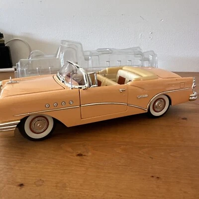 Buick Century 1955 Al 1/18 Solido Collection - Immagine 1 di 4