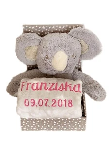 Set Bebé Infantil Bordado con Nombre y Fecha de Nacimiento **Coala / Gris-Beige** - Imagen 1 de 3