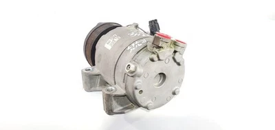 Compresor de aire acondicionado usado se adapta a: Nissan Nv 2500 2014 grado A Foto 1 de 4