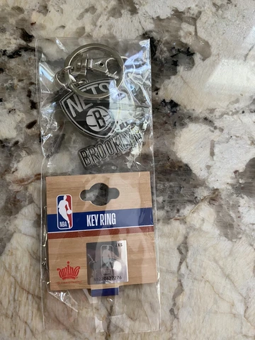 Brooklyn Nets Heavyweight Keychain, NBA Licensed Chrome Enameled Keyring Cover