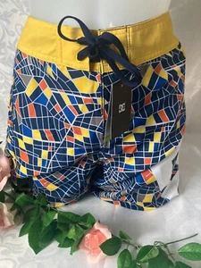 DC 4 Way Stretch Men's Summer Shorts Size 31x18 Multicoloured New Free P&P! - Picture 1 of 2