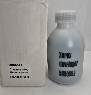 Desarrollador XEROX 5R90092 NEGRO 900 Gramos Hecho en Japón Foto 1 de 4