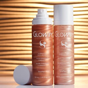 Authentic Illuminating Moisture Shimmer Mist - Picture 1 of 10