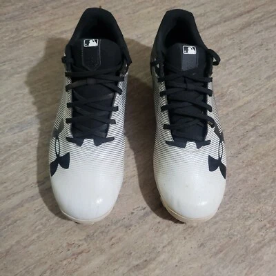 Under Armor Men's Black and white Ignite Low Cleats Shoes Size 10.  - Image 1 of 4