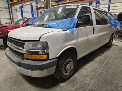 07-15 CHEVROLET EXPRESS 3500 VAN Caja purificadora de aire E84855 Foto 1 de 4