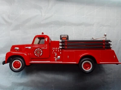 First Gear 19-1212 Fire Chiefs Assoc NYS 1957 International R-190 Pumper & Box - Image 1 of 4