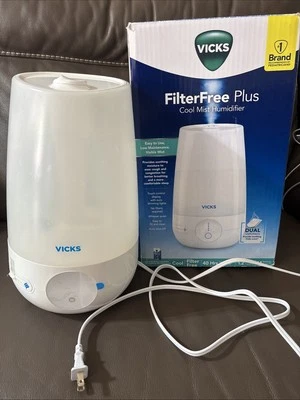 Vicks 1 Gallon Filter Free Cool Mist Ultrasonic Humidifier, VUL545, White - Image 1 of 4