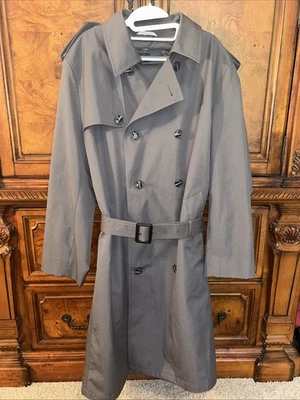 Gabardina para hombre Oleg Cassini lista para la intemperie 44 regular con cinturón con bolsillo *Ver notas Foto 1 de 4