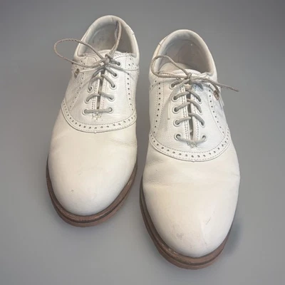 Zapato de golf FootJoy Classics Style 95539 para hombre talla 7,5B sin espinas/sin picos Foto 1 de 4