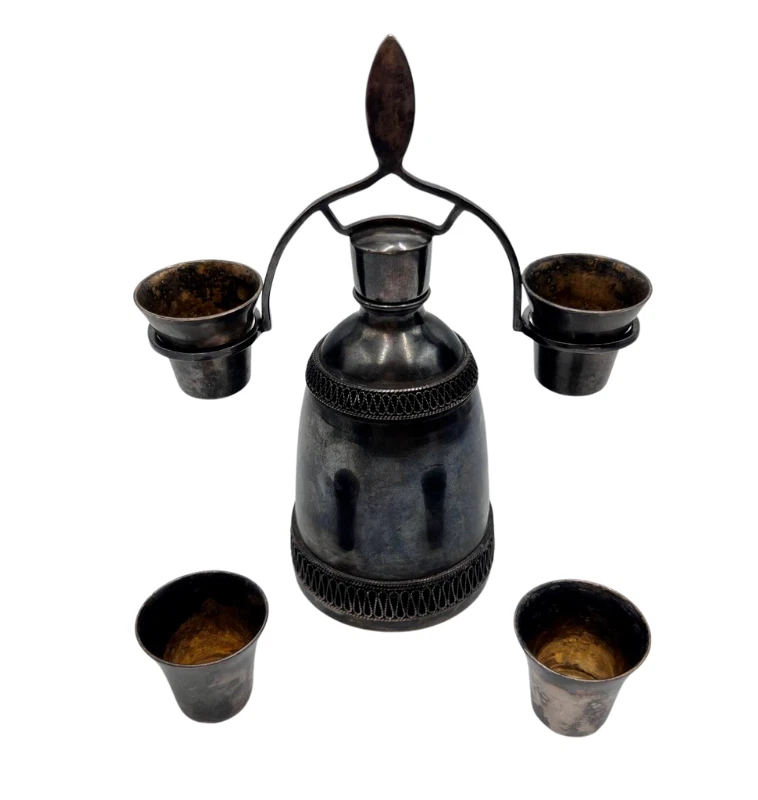 古董饮料器伏特加稀有套装银色俄罗斯 84 标记杯 250 克玻璃杯 4 件 — 第 1/4 张图片