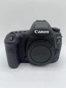 Canon EOS 5D Mark IV 30.4MP Digital SLR DSLR Camera - Picture 1 of 9