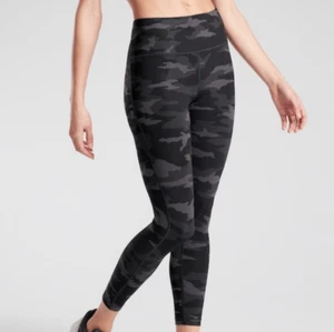 Athleta Ultimate Stash Pocket Drawstring Waist Camo 7/8 Length Yoga Leggings S - Picture 1 of 9