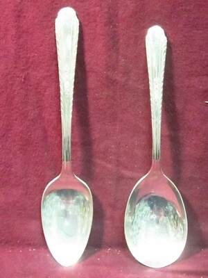 CAZUELA WENTWORTH Holmes & Tuttle plateada 7 3/4" y cuchara para servir 8 1/4"   Foto 1 de 4