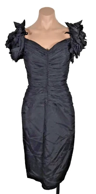 Vestido De Colección Años 80 Notorious Talla 6 Negro Volantes Hombro Descubierto Hinchado Fiesta Cóctel Baile de graduación Foto 1 de 4