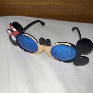 Tokyo Disney Resort 2021 Sunglasses Mickey Minnie Mouse Face KISS Kissing #DD849 - Picture 1 of 1