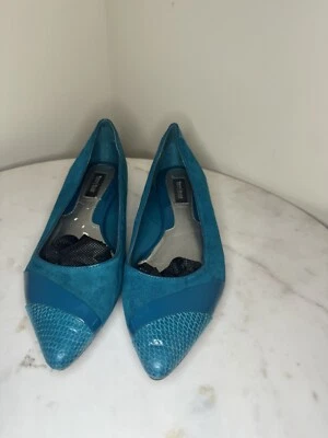 WHITE HOUSE / BLACK MARKET-women’s 9 Medium Flats Turquoise Blue Snake Foto 1 de 4