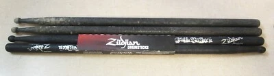 NUEVAS baquetas Zildjian Travis Barker Blink 182 negras de firma (+ 1 par extra) Foto 1 de 2
