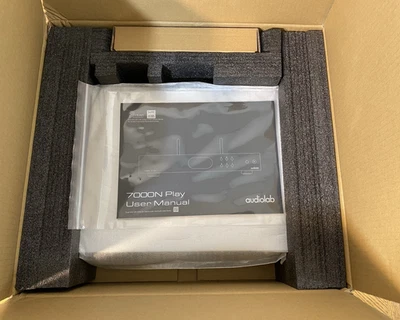 Reproductor de transmisión de audio inalámbrico Audiolab 7000N Play - plateado Foto 1 de 4