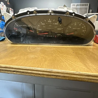 02 FORD TAURUS VELOCÍMETRO CLÚSTER MPH SIN IDENTIFICACIÓN DE VEHÍCULO DE COMBUSTIBLE FLEXIBLE 3F1T-10849-HA Foto 1 de 4