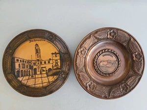 Decorative Carved Wooden Plates x 2 - vintage - Picture 1 of 10