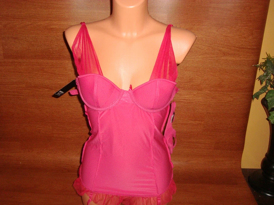 Lencería íntima para mujer Rampage rosa de dos piezas de peluche con tanga talla pequeña S  Foto 1 de 4