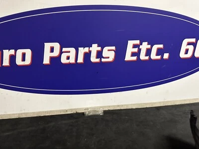 2001 - 2003 宝马 525i 车内灯 6331 - 8363604 原始设备制造商 — 第 1/4 张图片