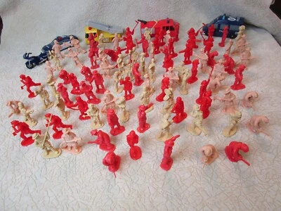 Enorme Lote de Figuras de Juguete de Plástico Rojo Plástico Bomberos PVC Coche de Policía Camión Foto 1 de 4