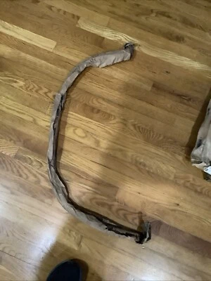 Moldura de labio de rueda delantera derecha Ford Fairmont 1978-1980 D8BZ-16038-A Foto 1 de 4