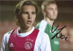 AJAX: VICTOR JENSEN SIGNED 6x4 ACTION PHOTO+COA - Picture 1 of 1