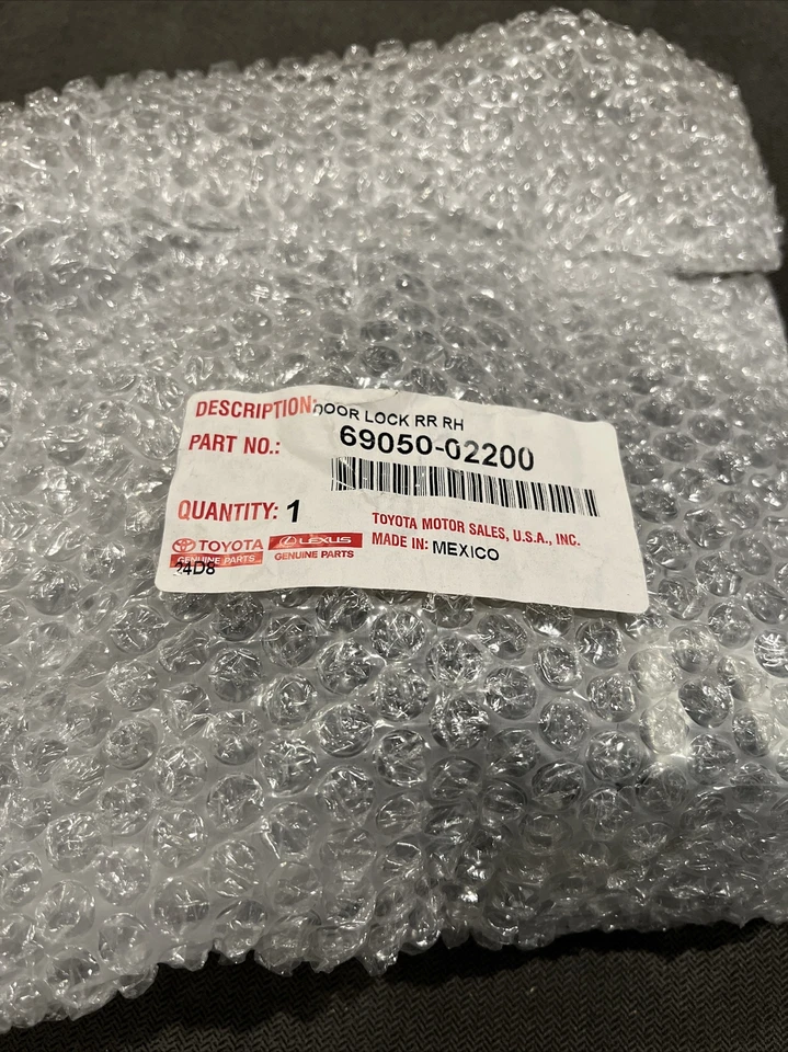 Actuador de bloqueo de puerta lado del pasajero para Lexus RX350 2009 10 11 2012 | trasero Foto 1 de 1